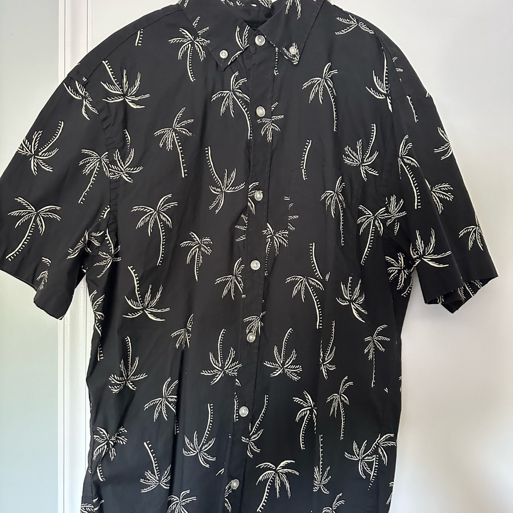Palm tree button up - Picture 2 of 8